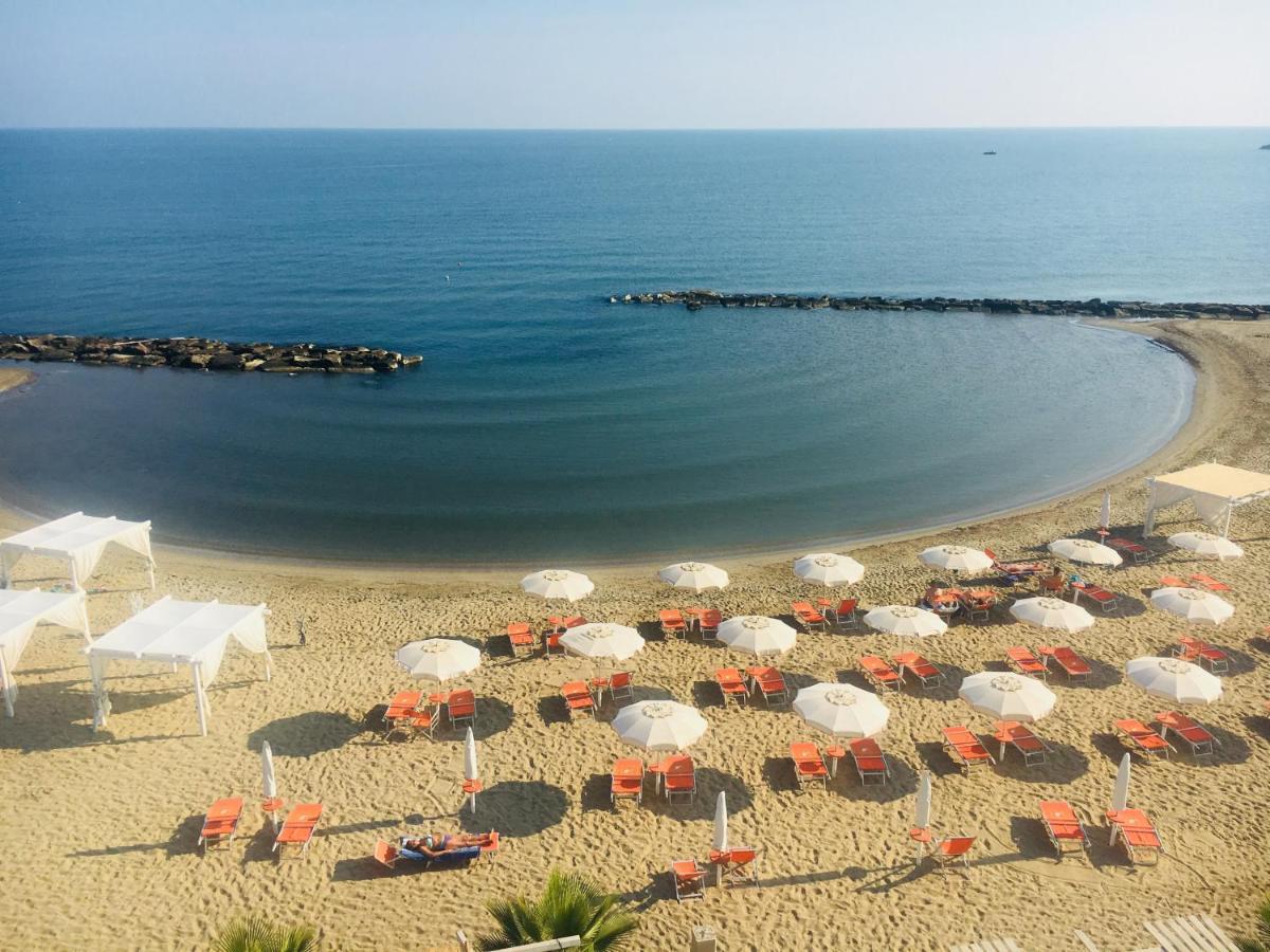 Hotel Del Sole Margherita Di Savoia Exteriér fotografie